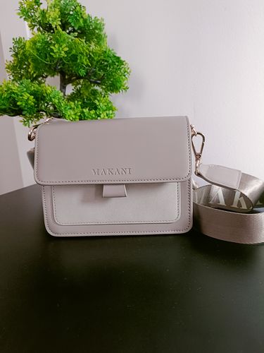 Customer photo review of VALDA - TAUPE