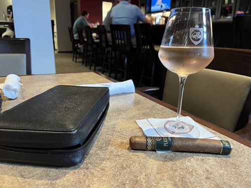 Customer photo review of Black Label Cigar Carry Case