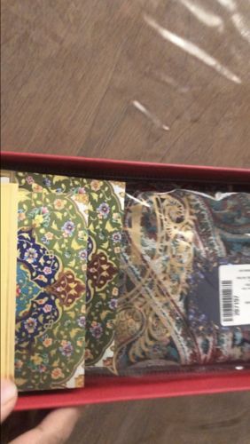 Customer photo review of Pashtush Women'S Antique Scarf, Extra Soft Bamboo Stole, Black