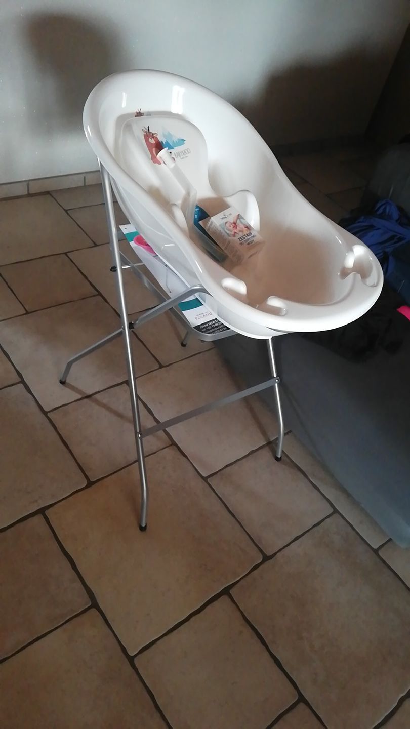 Customer photo review of Babybadewanne mit Gestell -  5 Teiliges Babyset