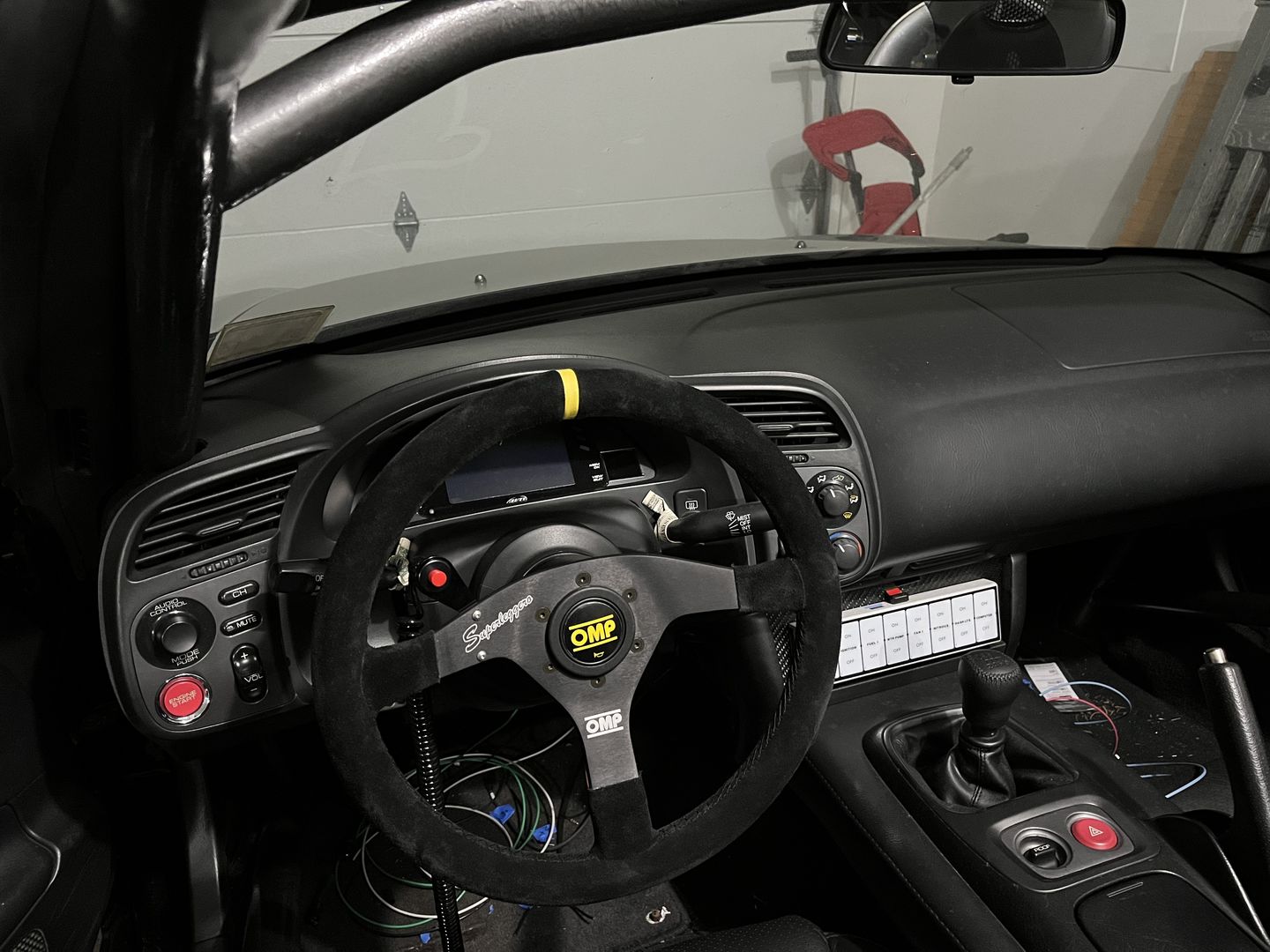 Customer photo review of Motion Raceworks Single Push Button Steering Wheel Bracket 15-00004