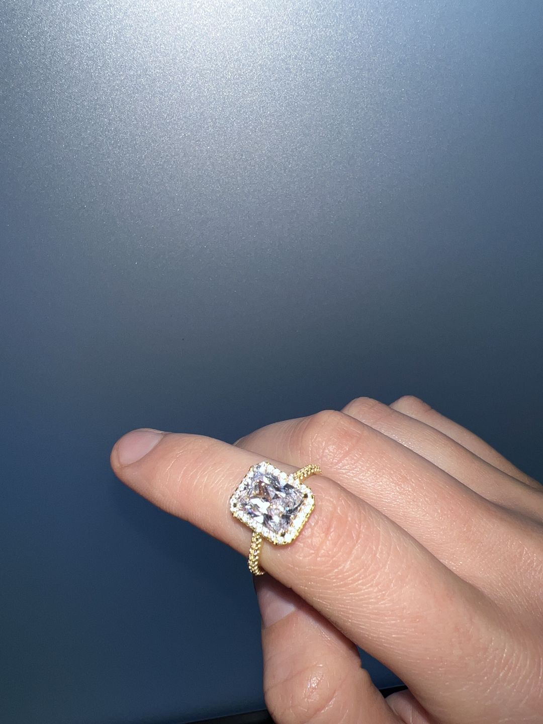 Customer photo review of Big Shine Ring | 18K vergoldet