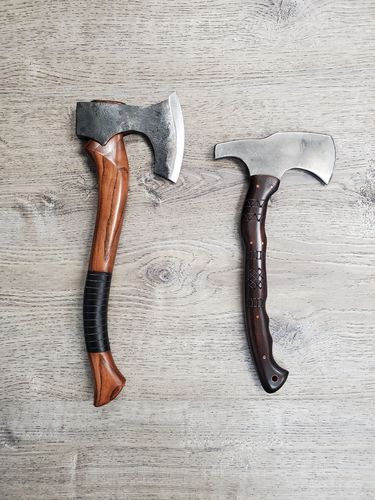 Customer photo review of Сustom made tomahawk "Ogunel"