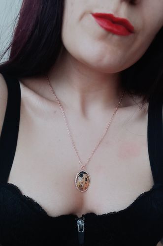 Customer photo review of Gustav Klimt The Kiss Öpücük Tablo Tasarım Kolye