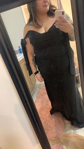 Customer photo review of Kamala (Curve)