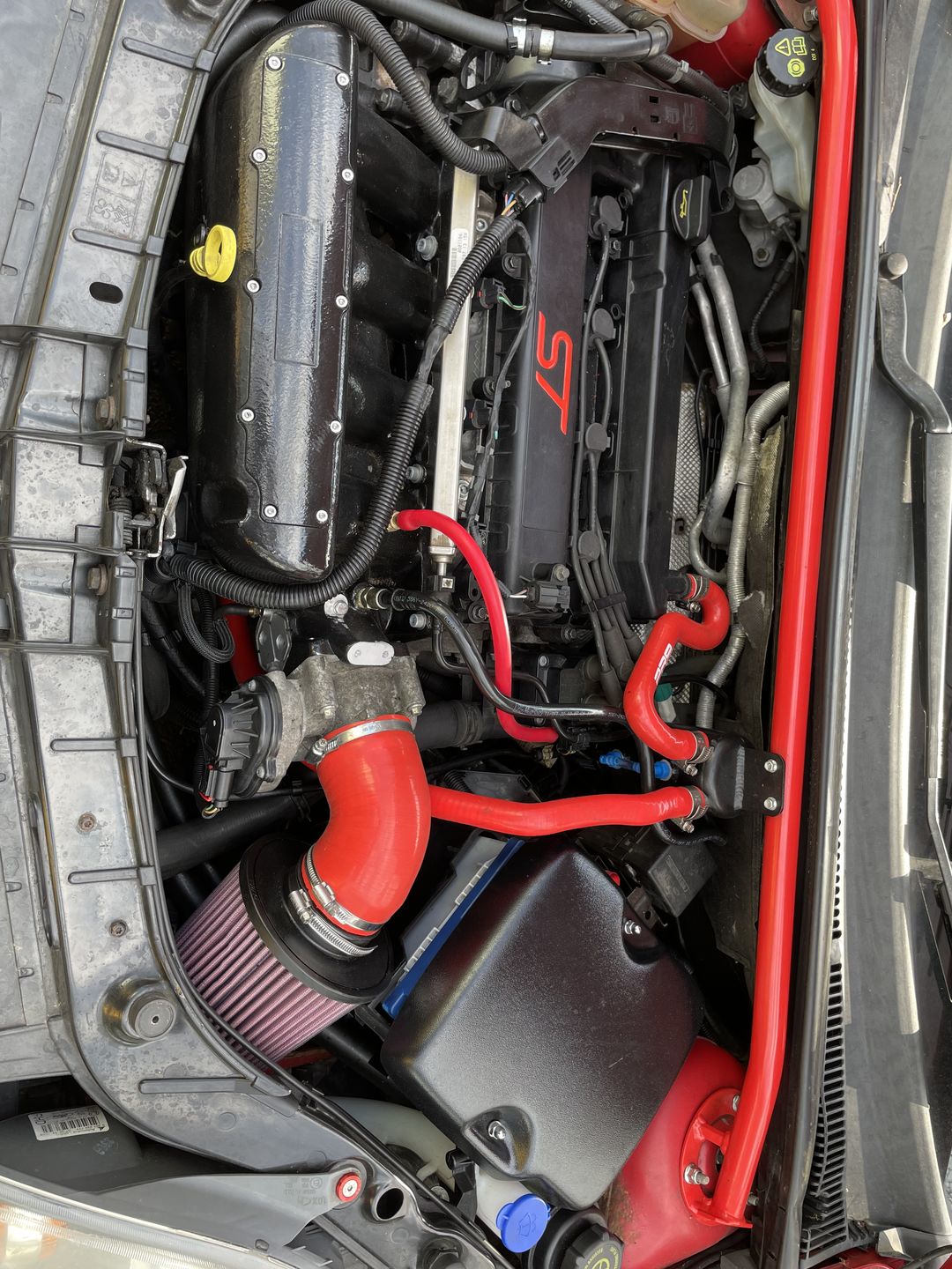 Customer photo review of Proform Battery Cover (various colours) - Mk6 Ford Fiesta 2004-2009