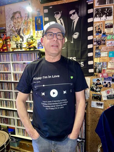 Customer photo review of Your Favorite Song T-Shirt Music Player