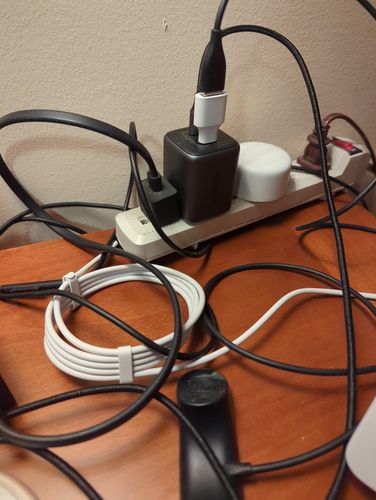 Customer photo review of Ugreen Nexode Mini 45W Dual USB C Charger