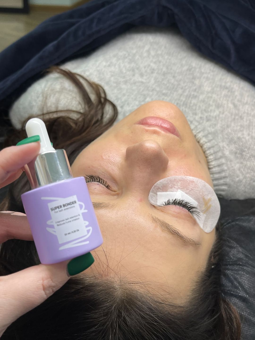 Customer photo review of SUPER BONDER FOR LASH EXTENSIONS