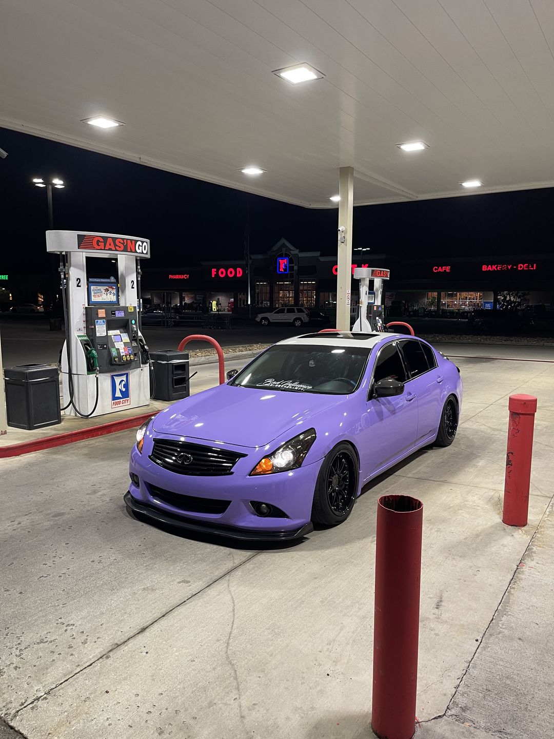 Customer photo review of Super Glossy Lavender Purple Vinyl Wrap