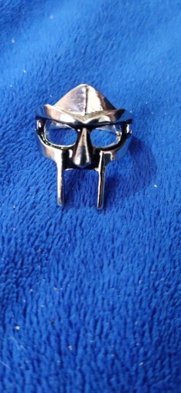 Customer photo review of THE MASK RING