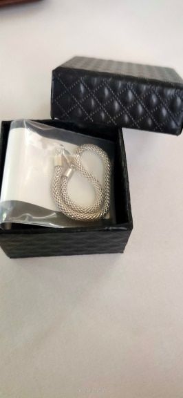 Customer photo review of THE SILVER MESH BRACELET