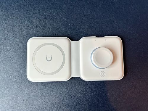 Customer photo review of BLACKTECH aSeries 3 in 1 20w Wireless Charger MHW1 for Apple iPhone Apple Watch Apple AirPods