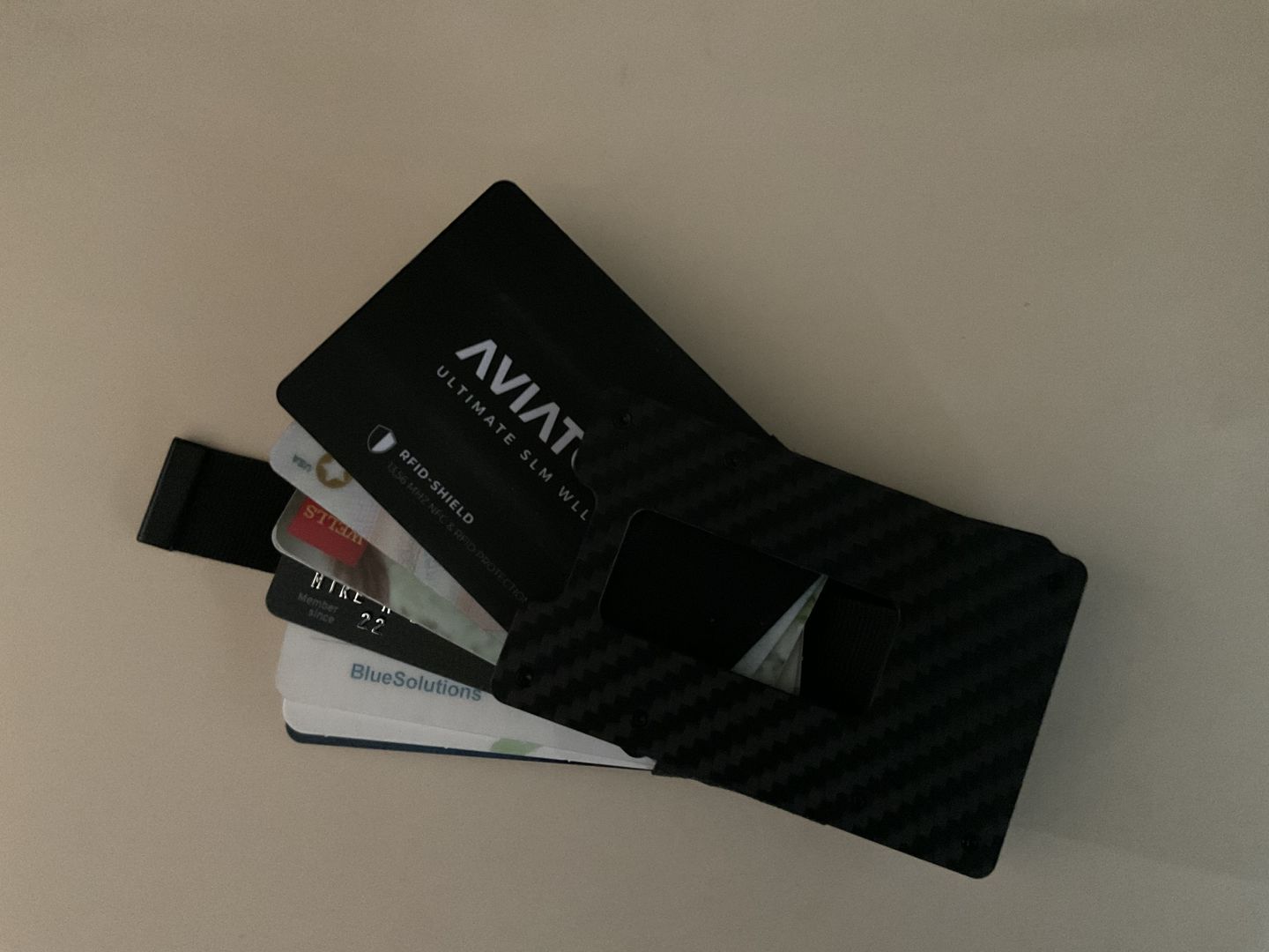 Customer photo review of Carbon Fiber 3K matte Slim Wallet