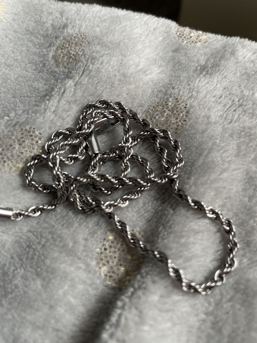 Customer photo review of CLEAN ROPE CHAIN. - 3MM WHITE GOLD