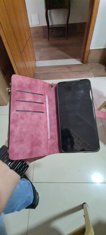 Customer photo review of CaseMe iPhone Detachable Case Leather Zip Wallet Cover Apple