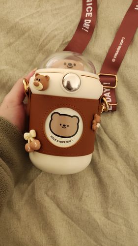 Customer photo review of Luxe Wildlife Water Bottle