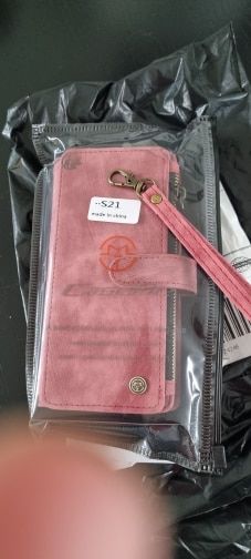 Customer photo review of CaseMe iPhone Detachable Case Leather Zip Wallet Cover Apple