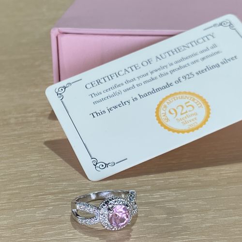 Customer photo review of CROSSED PINK CIRCLE RING-2023 BEGIN AGAIN