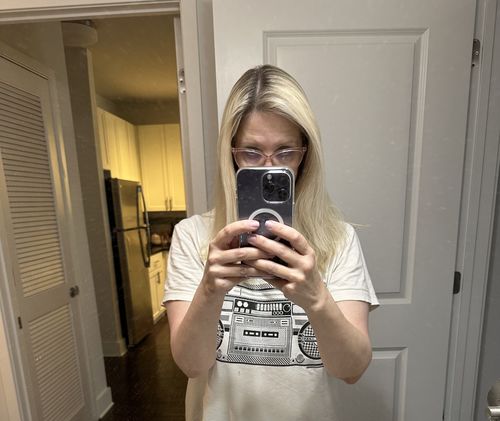 Customer photo review of Day After Brush Clean Dry Shampoo