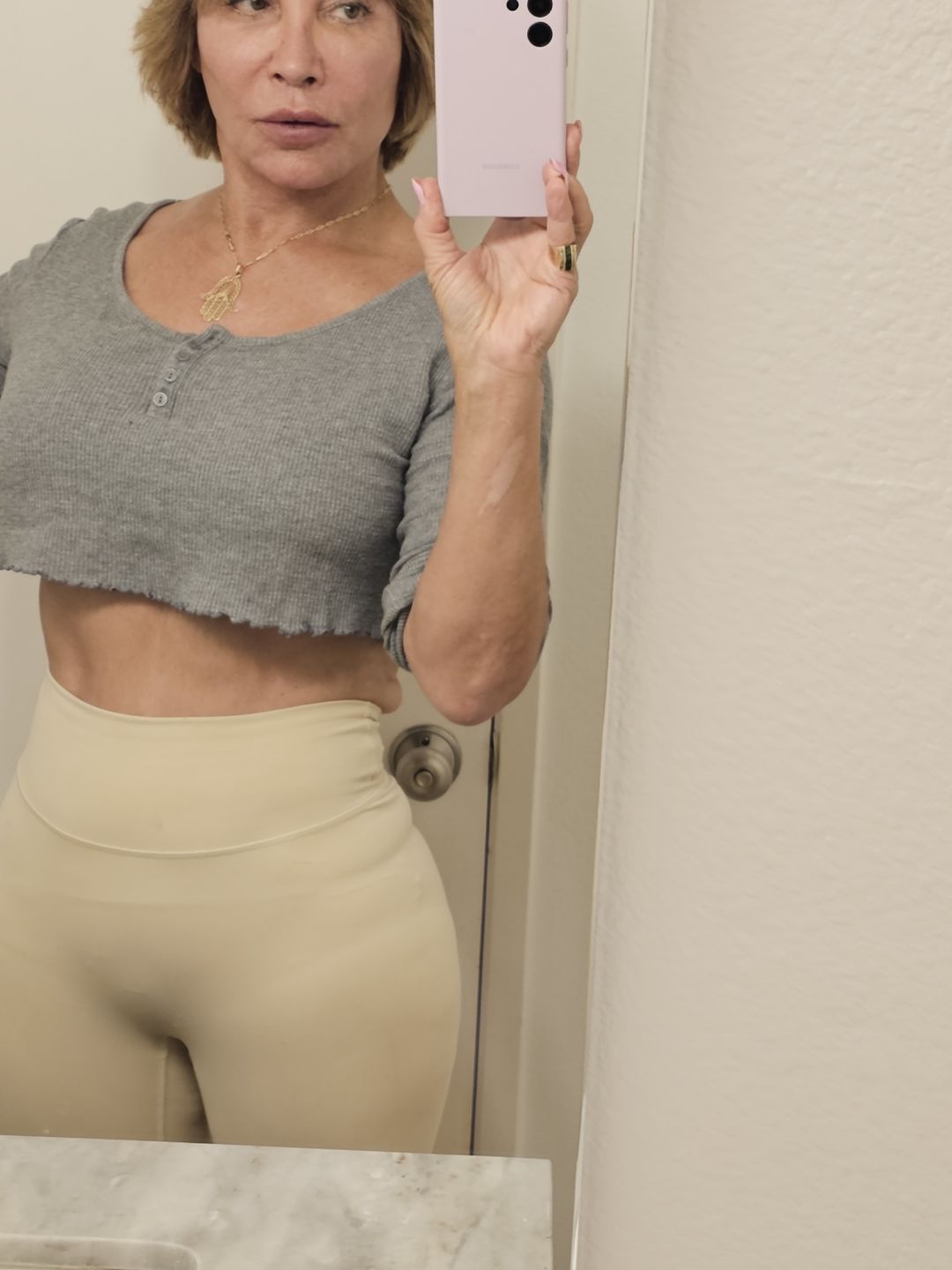 Customer photo review of Buttersoft Girlfriend Legging - Dew