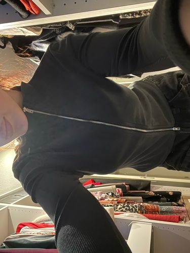 Customer photo review of THE SLEEK ZIP UP
