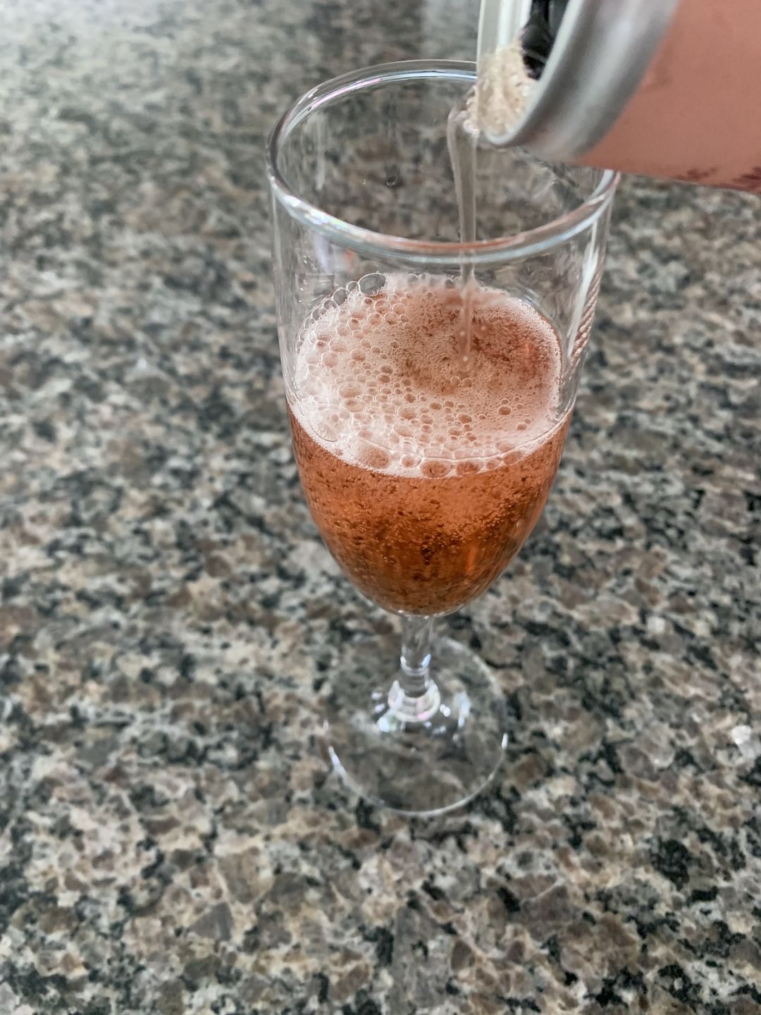 Customer photo review of Non-Alcoholic Sparkling Rosé Can 4-Pack