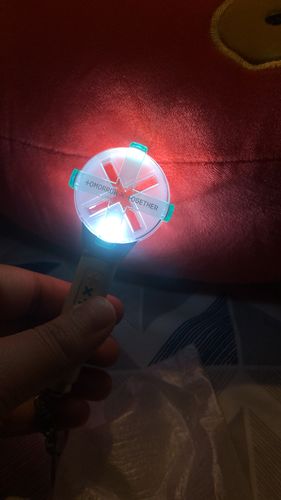 Customer photo review of Tomorrow x Together (TXT) Official Lightstick Keyring