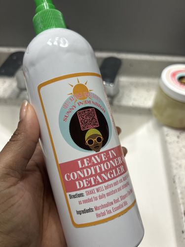 Customer photo review of Leave In Conditioner & Detangler