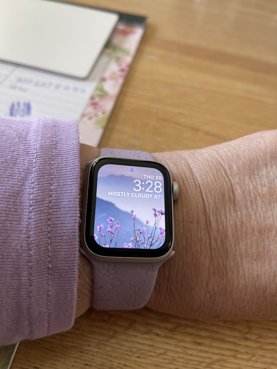 Customer photo review of Ione Silicone Band