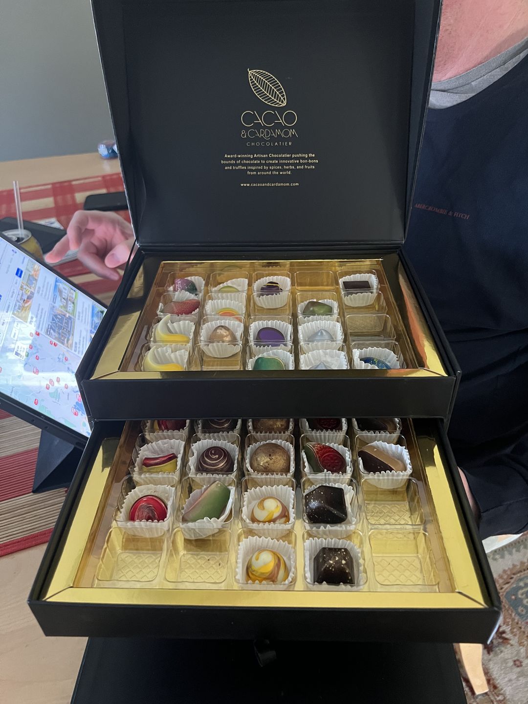 Customer photo review of Ultimate Truffle Collection, 80 pieces