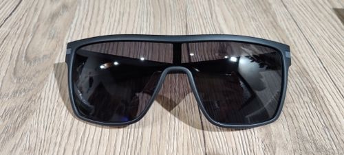Customer photo review of Oversized Anti Glare Polarized Sunglasses