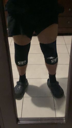 Customer photo review of PR Premium Knee Sleeve - PR913 - Black