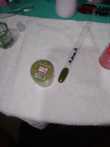 Customer photo review of Acrílico Acricolor Verde Militar #7 Fantasy Nails