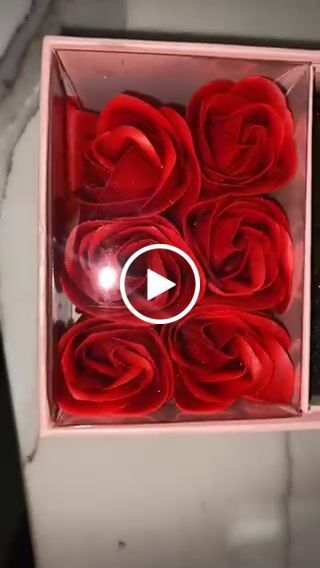 Customer video review of Eternal Rose Gift Box