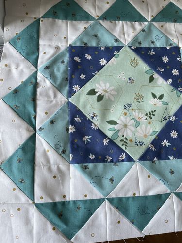 Customer photo review of Daisy Fields Bees Teal Sparkle Yardage for RBD-SC12485 TEAL - PRICE PER 1/2 YARD