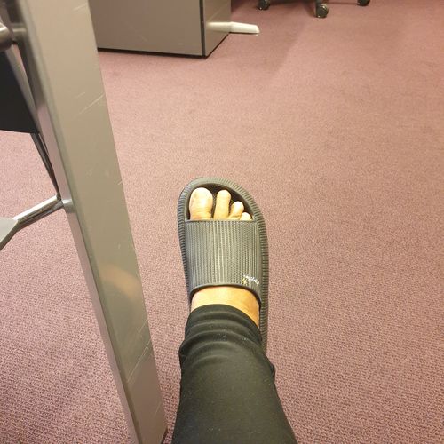 Customer photo review of HappyFlops