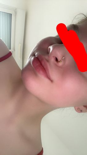 Customer photo review of Louise - petite pierre