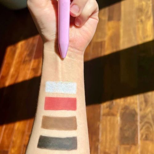 Customer photo review of touch up™ 4-in-1 Makeup Pen