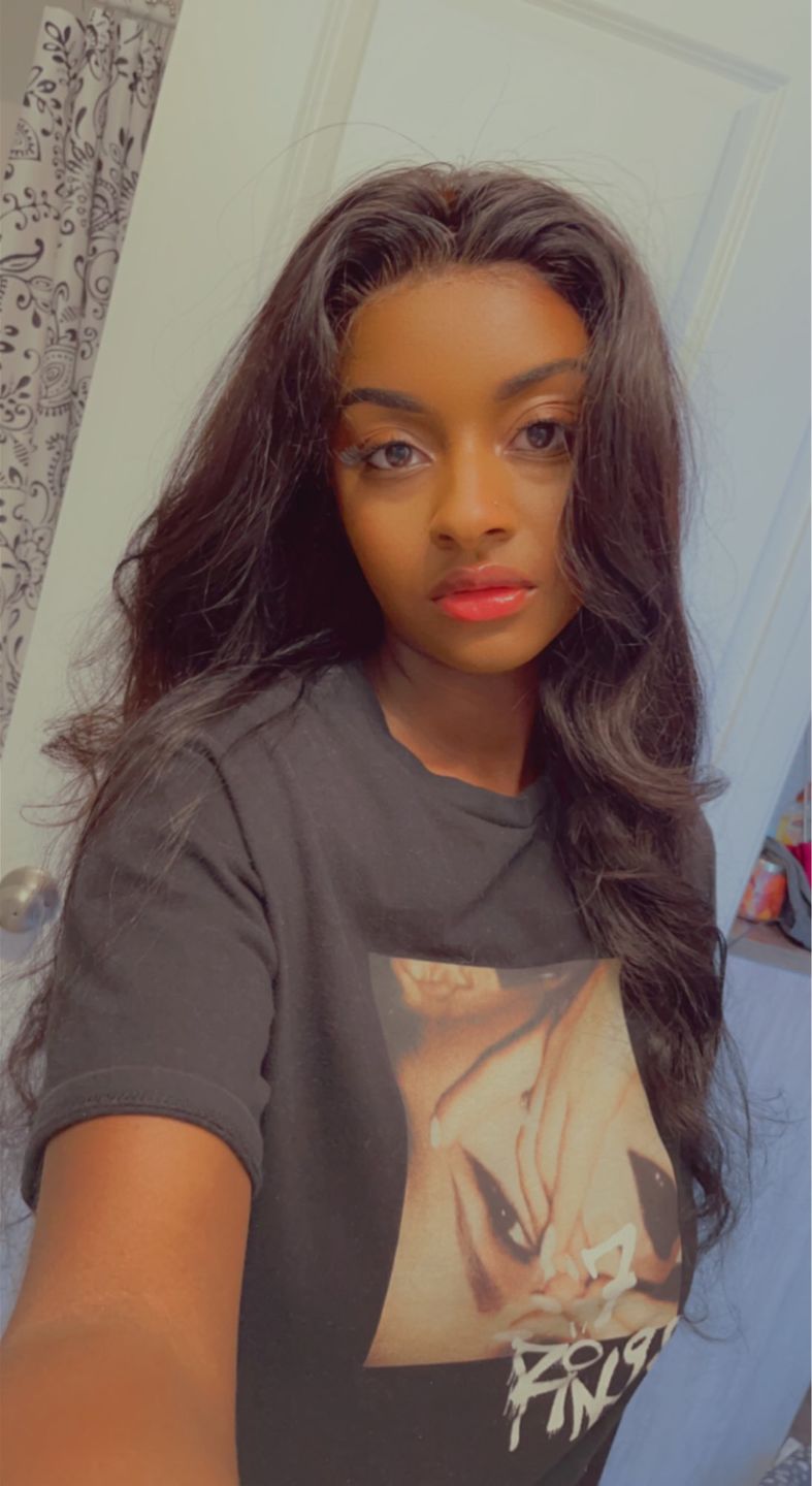 Customer photo review of Wear Go Body Wave Wig Pre-plucked Glueless Human Hair Wigs Pre-Cut Lace Wig Beginner Friendly