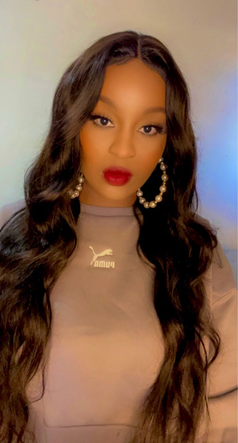 Customer photo review of Wear Go Body Wave Wig Pre-plucked Glueless Human Hair Wigs Pre-Cut Lace Wig Beginner Friendly
