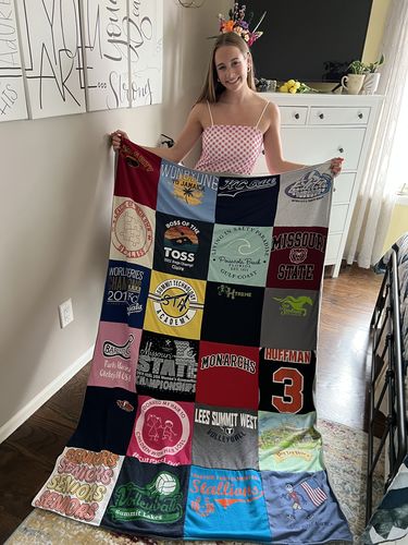 T-shirt quilt featuring monarchs by Andy from MO