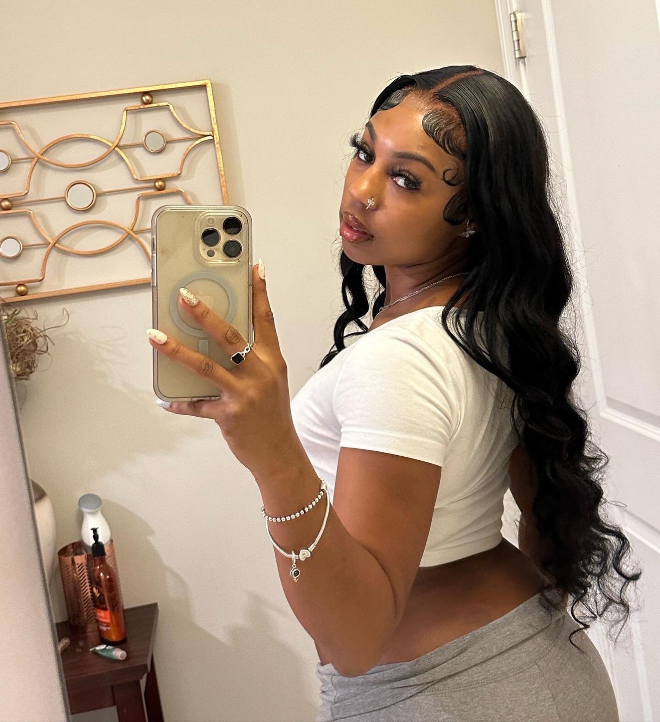Customer photo review of Wear Go Body Wave Wig Pre-plucked Glueless Human Hair Wigs Pre-Cut Lace Wig Beginner Friendly