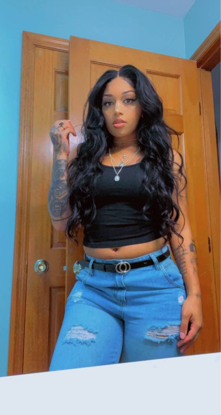 Customer photo review of Wear Go Body Wave Wig Pre-plucked Glueless Human Hair Wigs Pre-Cut Lace Wig Beginner Friendly