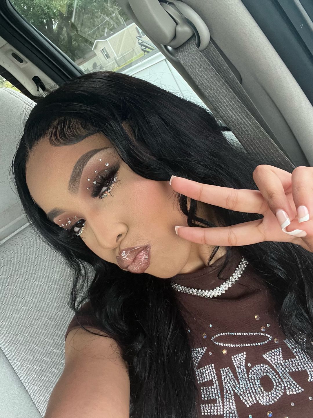 Customer photo review of Wear Go Body Wave Wig Pre-plucked Glueless Human Hair Wigs Pre-Cut Lace Wig Beginner Friendly