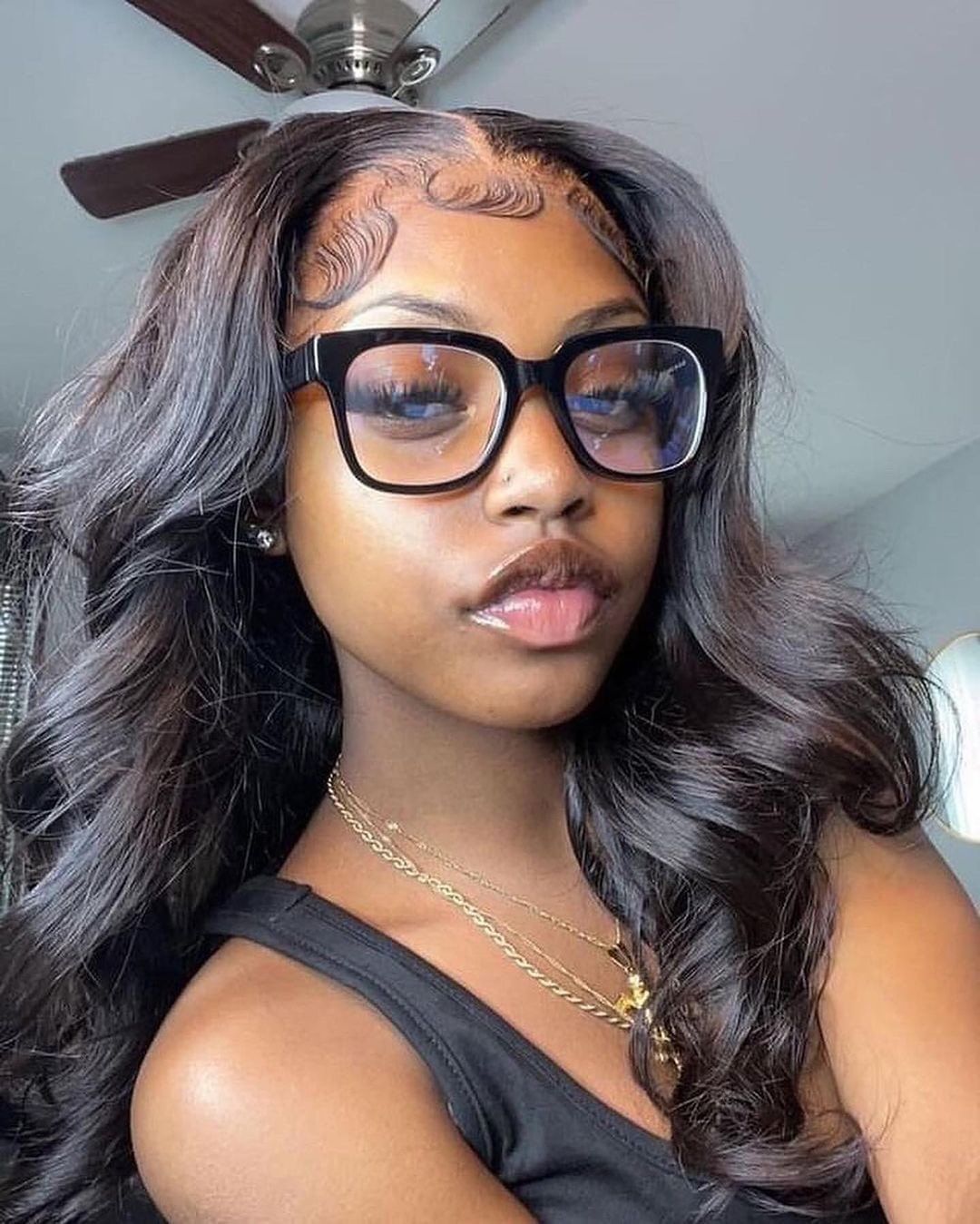 Customer photo review of Wear Go Body Wave Wig Pre-plucked Glueless Human Hair Wigs Pre-Cut Lace Wig Beginner Friendly