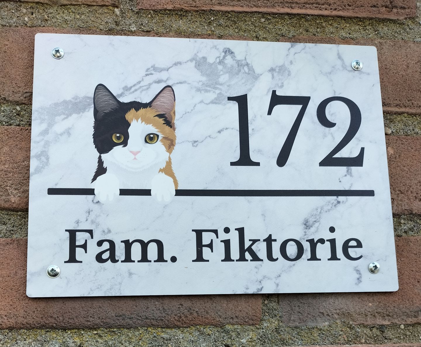 Customer photo review of Huisnummer met marmerlook - Gepersonaliseerd deurbordje