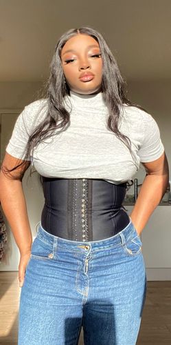 Customer photo review of Latex Waist Trainer