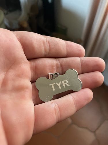 Customer photo review of Medaglietta Personalizzabile 3 colori