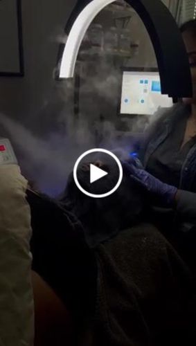 Customer video review of The CosmoGlo XL Light Bundle + Phone Clip